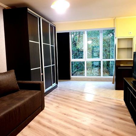 90-Avenue Apartments 체르니우치 외부 사진