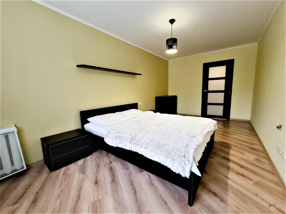 90-Avenue Apartments 체르니우치 외부 사진